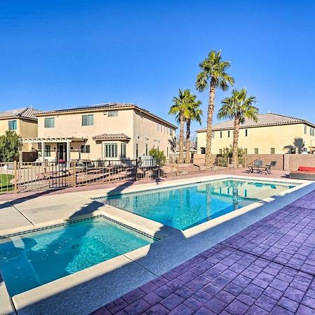 Las Vegas Home With Pool And Hot Tub, 9 Mi To Strip! Exterior photo