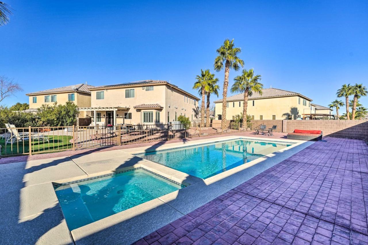 Las Vegas Home With Pool And Hot Tub, 9 Mi To Strip! Exterior photo